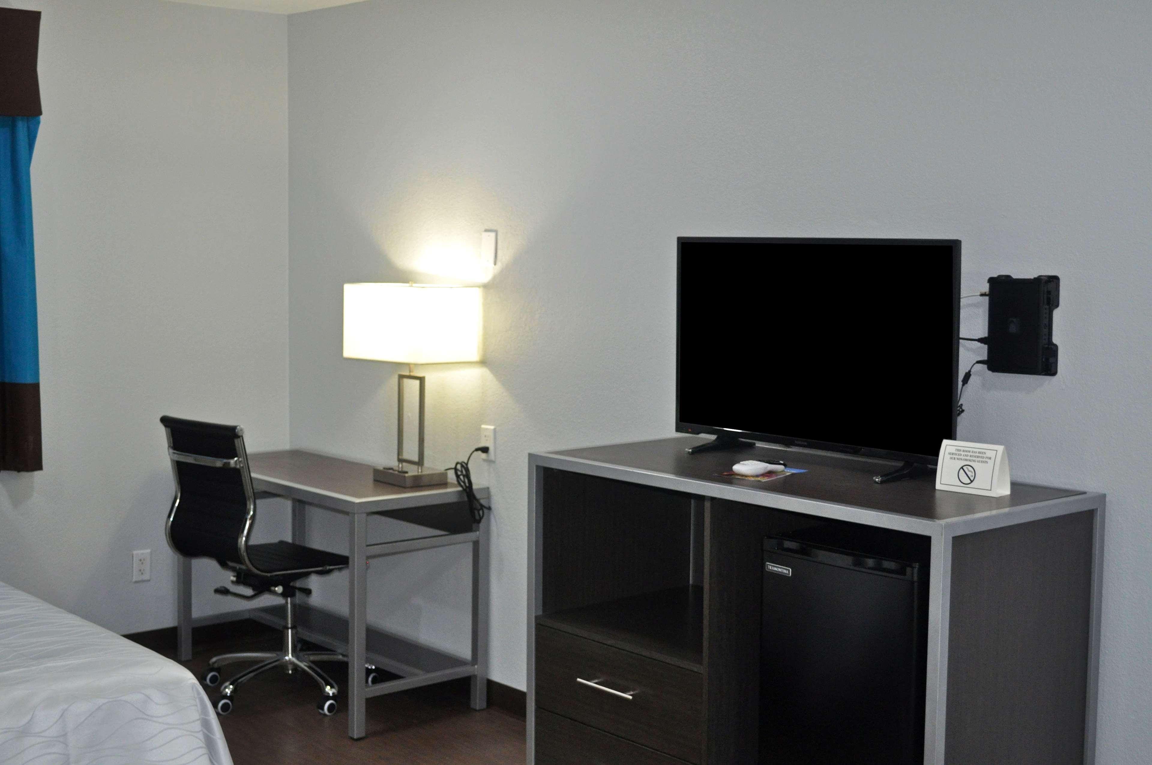 Americas Best Value Inn & Suites Brenham Exteriör bild