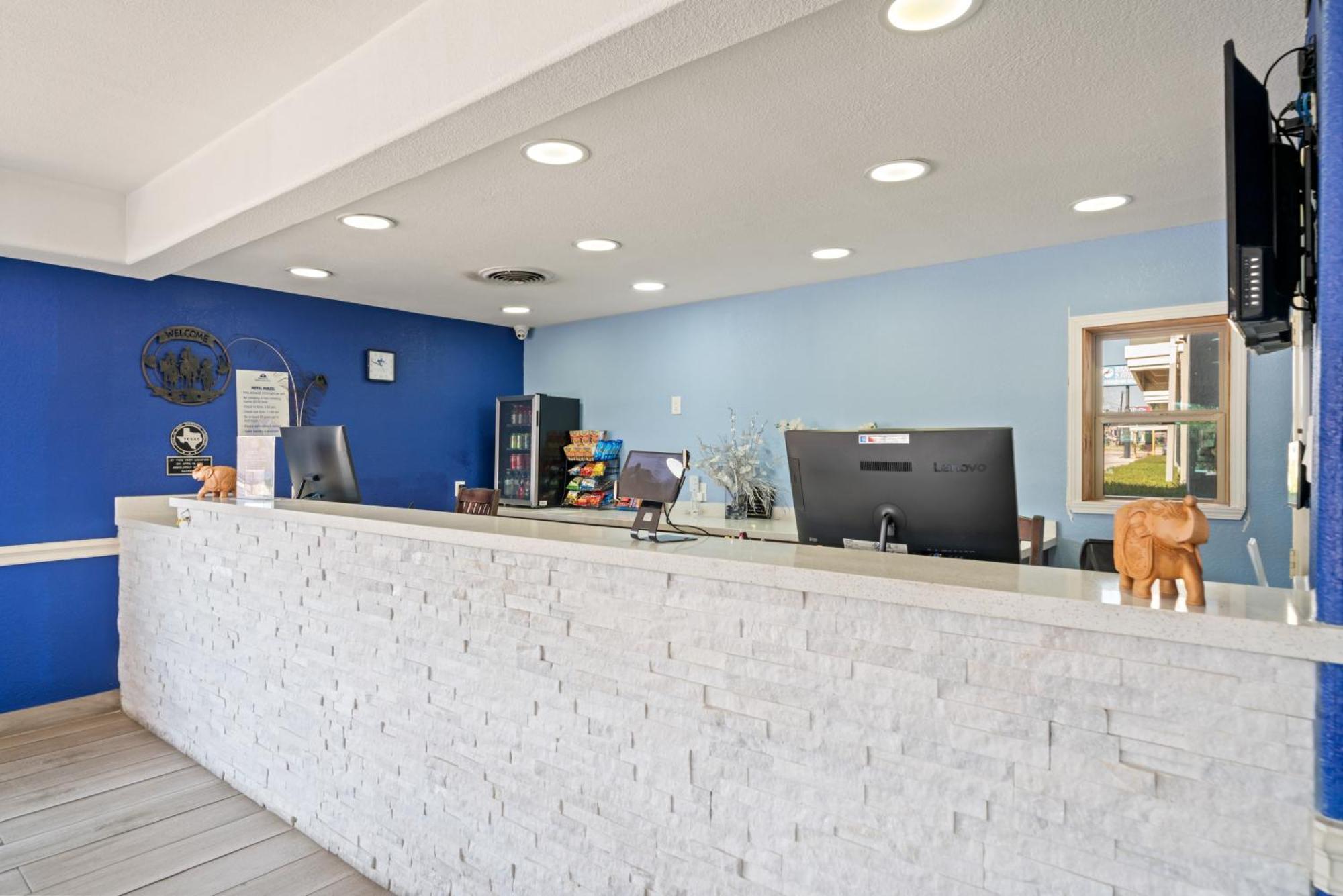 Americas Best Value Inn & Suites Brenham Exteriör bild