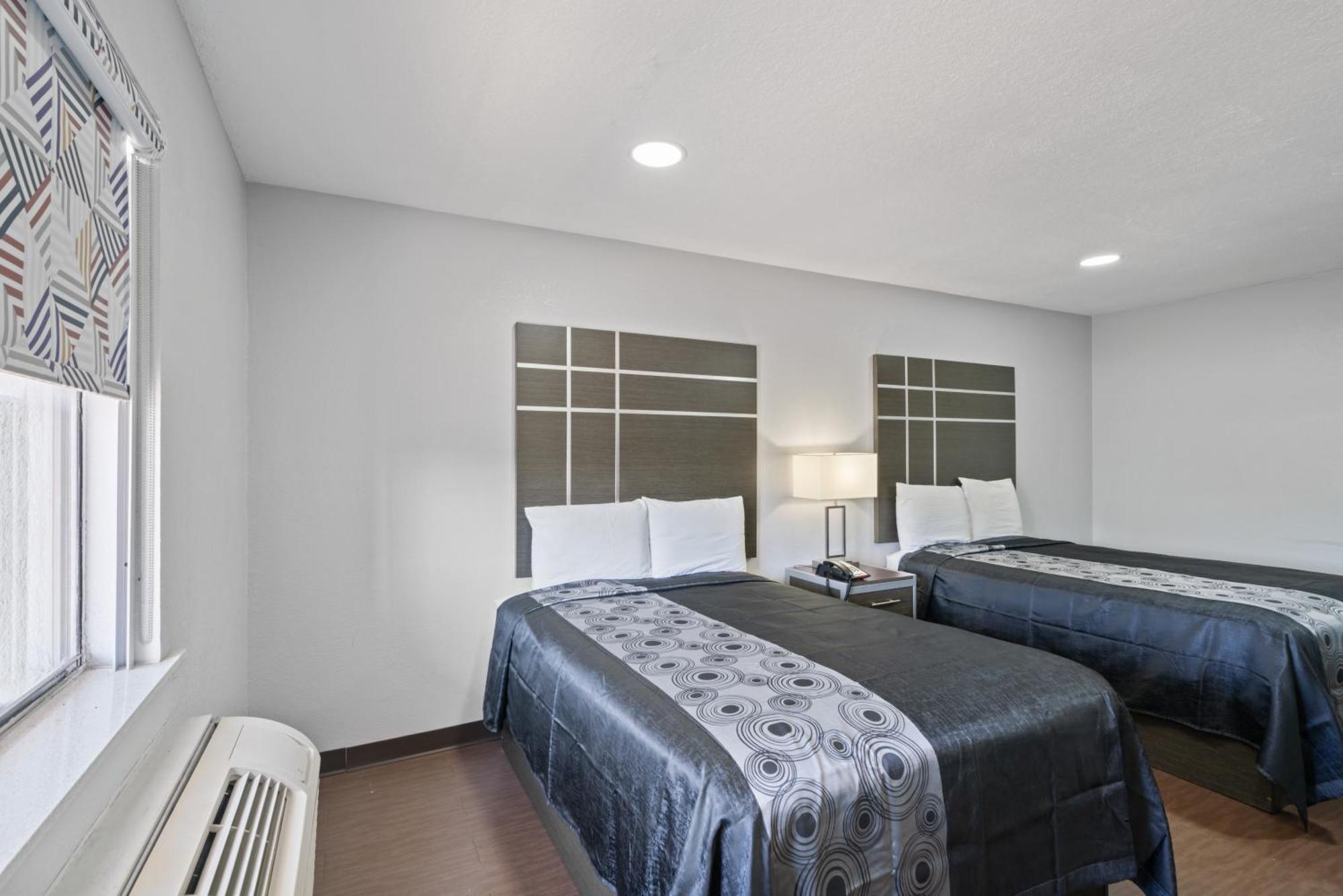 Americas Best Value Inn & Suites Brenham Exteriör bild