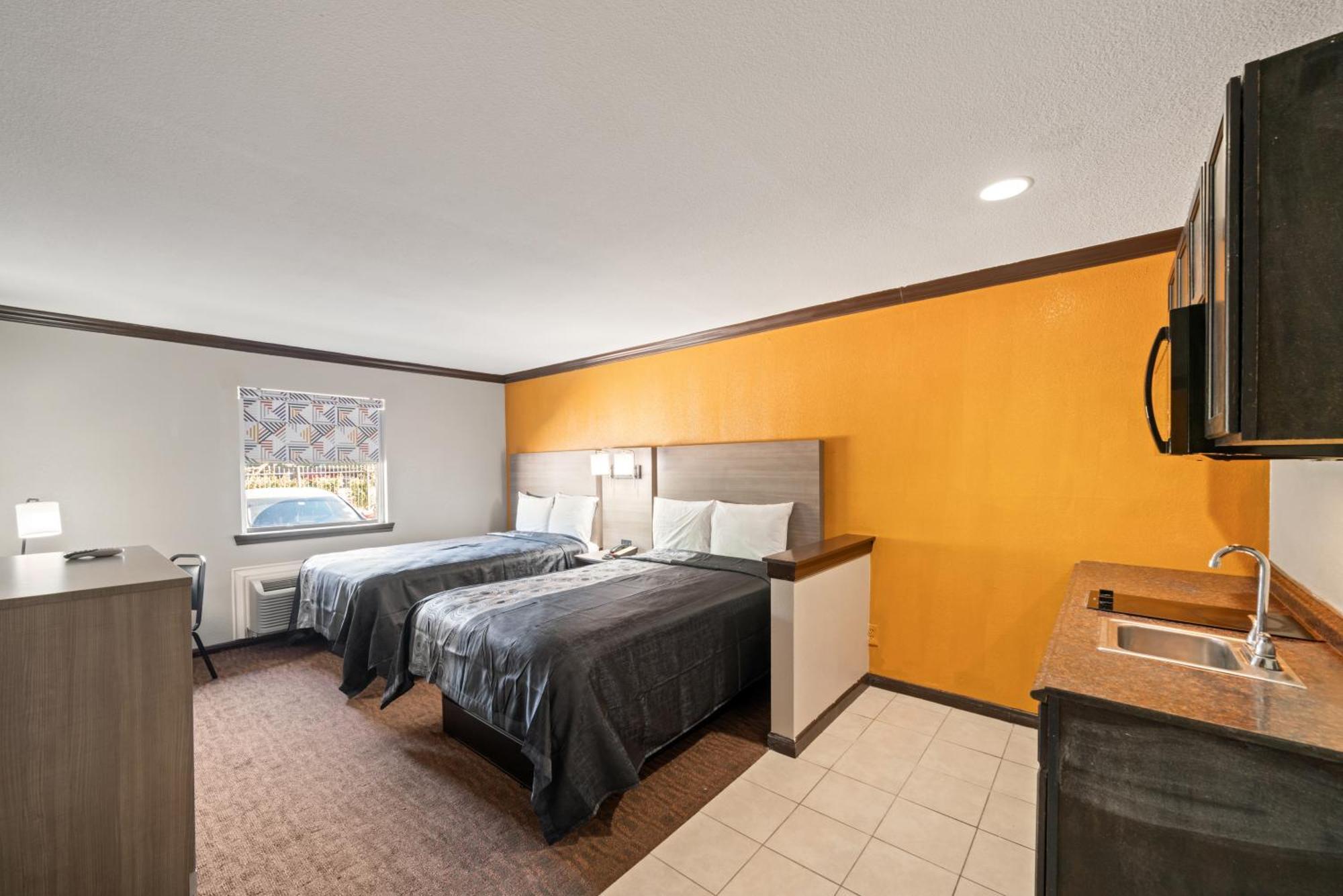 Americas Best Value Inn & Suites Brenham Exteriör bild