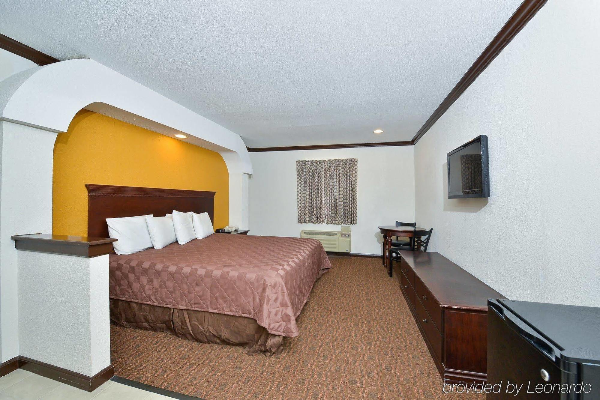 Americas Best Value Inn & Suites Brenham Exteriör bild