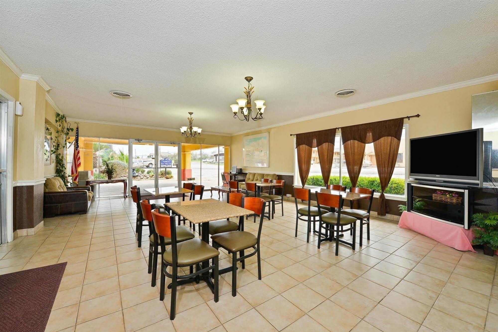 Americas Best Value Inn & Suites Brenham Exteriör bild